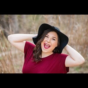 Meet your Posher, Courtney